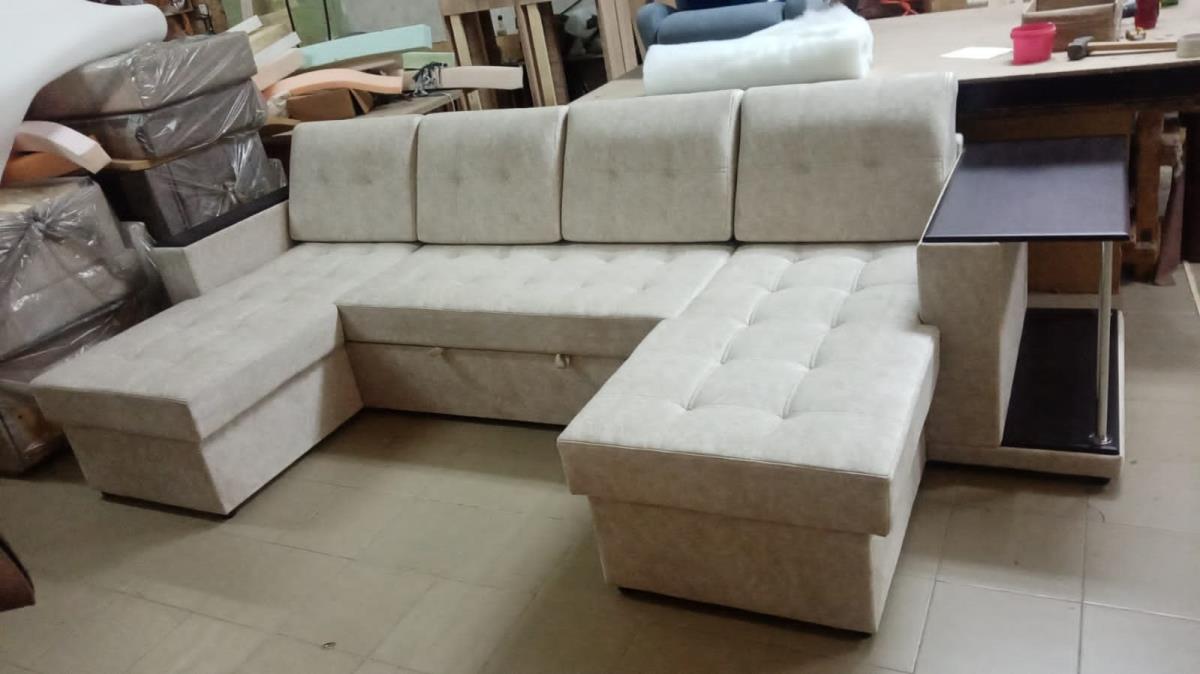 Угловой диван АКАДЕМИК с двумя отоманками и со столиком. 